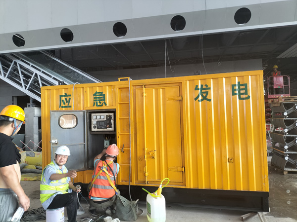 密山怎样判断空气滤清器是否需要更换？