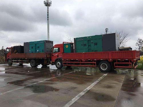 密山涂抹密封胶后，需要等待多长时间才能安装水冷式机油散热器密封件？